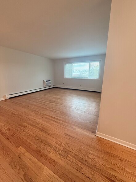 Building Photo - 700 McKinley Ave