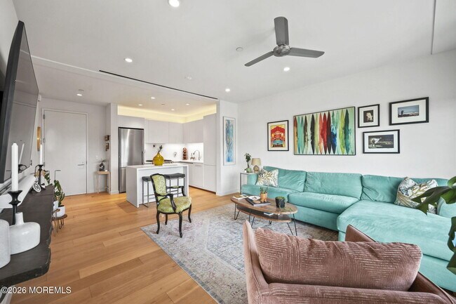 Building Photo - 601 Heck St