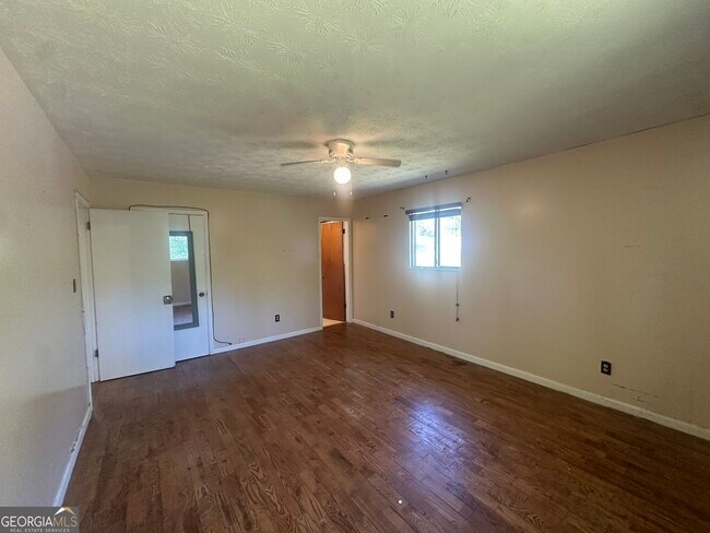 Building Photo - 6859 Mystic Ln