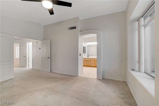 Building Photo - 8621 Sierra Cima Ln