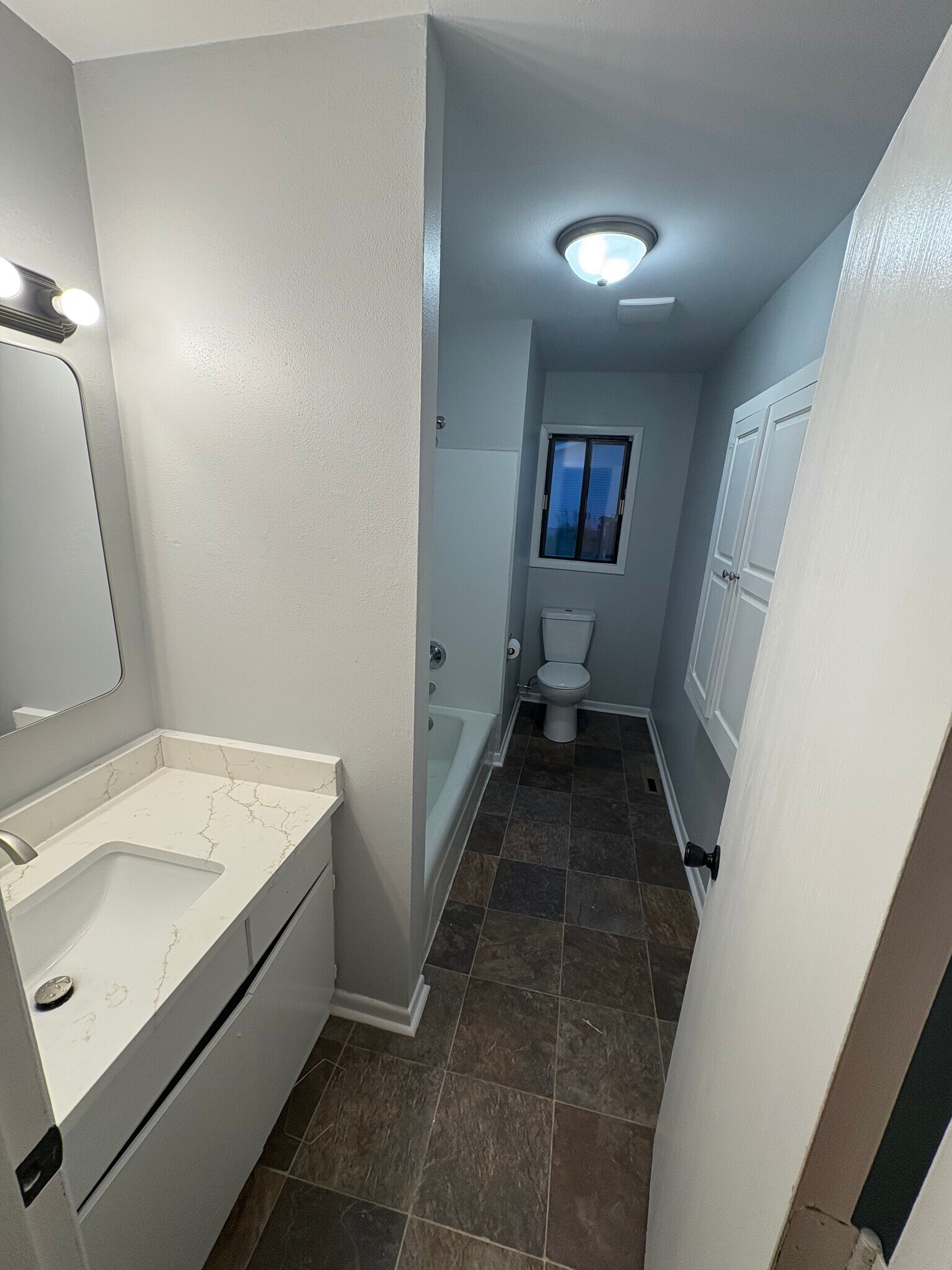 Building Photo - 6813 Enge Dr