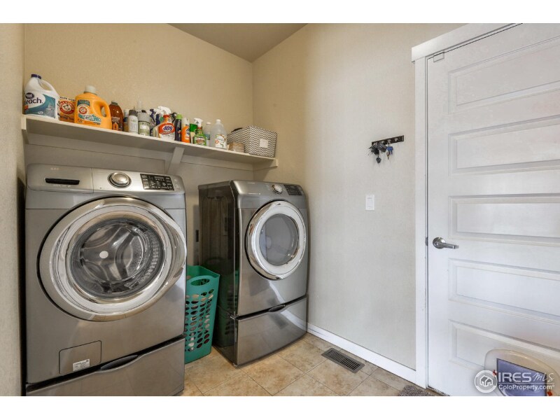 Building Photo - 2980 Hydra Dr