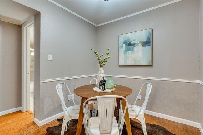 Building Photo - Mesa Village 2 Bedroom 1 Bathroom