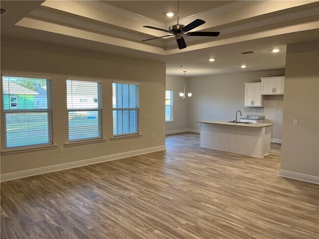 Building Photo - 10762 Winning Colors Trl