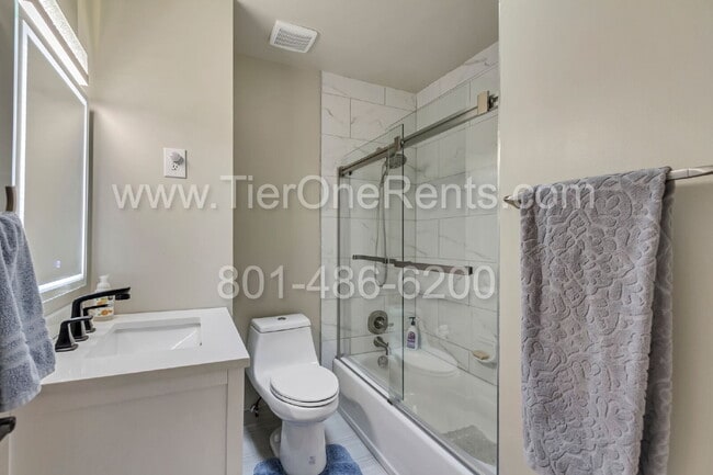 Building Photo - This property offers a NO DEPOSIT option a...