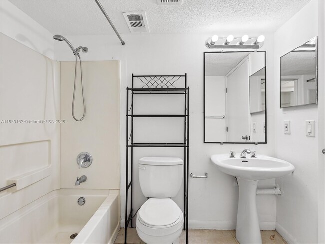 Building Photo - 15221 SW 80th St
