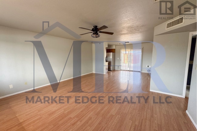 Building Photo - 2Bed/1.5Bath House in Arizona City! Ready for Immediate Move-In! -- RV GATE! NO HOA!