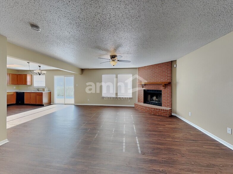 Building Photo - 9915 Sapphire Berry Ln