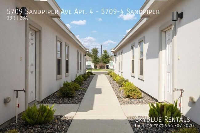 Building Photo - 5709 Sandpiper Ave