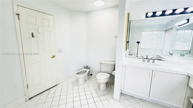 Building Photo - 14730 SW 132nd Ct