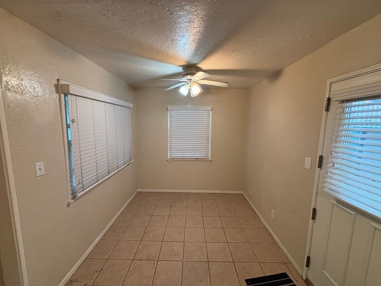 Building Photo - 2632 A St