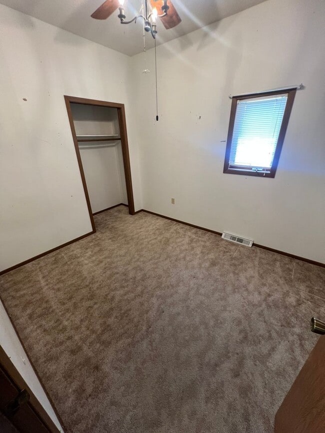 Building Photo - 2397 N Roosevelt St