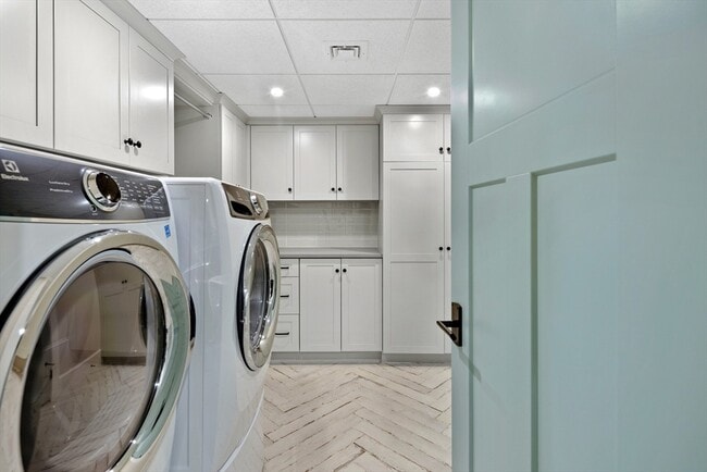 Building Photo - 7 Bobby Jones Dr