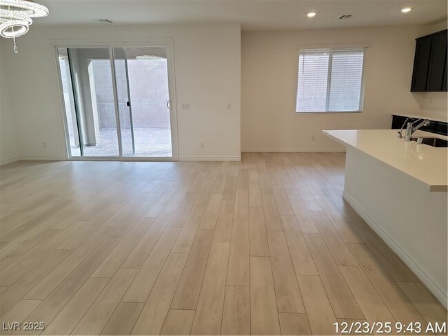 Building Photo - 2866 Gunnery Frg St