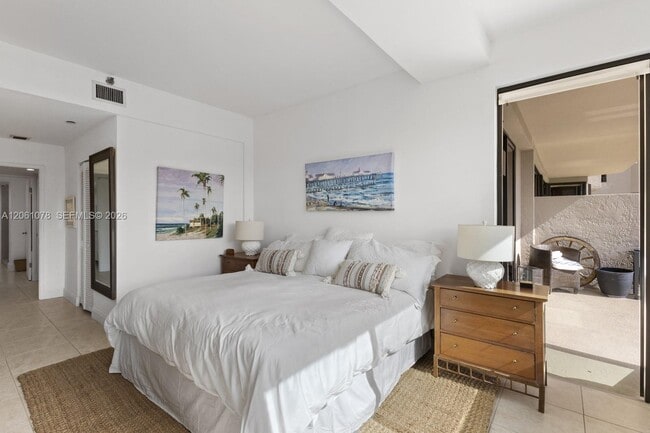 Building Photo - 151 Crandon Blvd