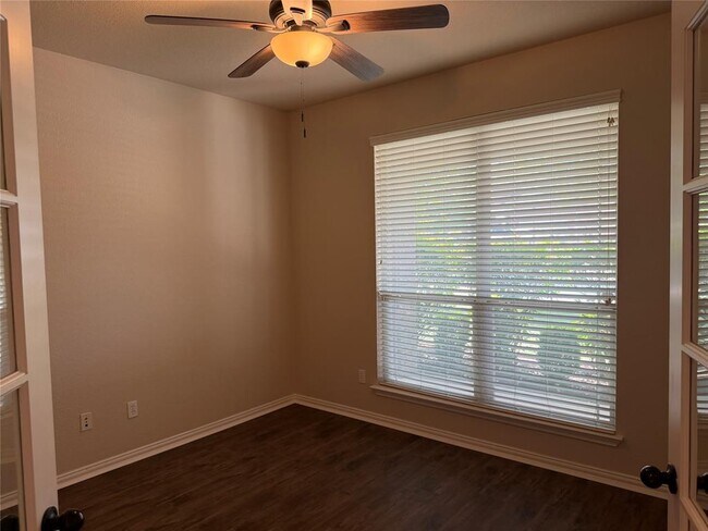 Building Photo - 3021 Grand Mission Way