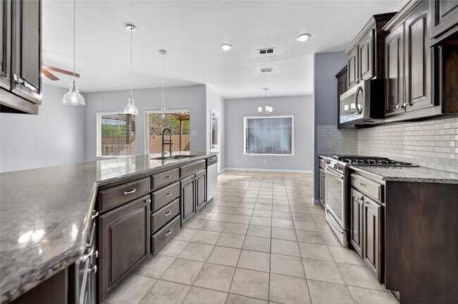 Building Photo - 1928 Velarde Rd