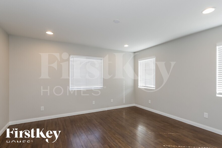 Building Photo - 6920 Dancing Cloud Ave