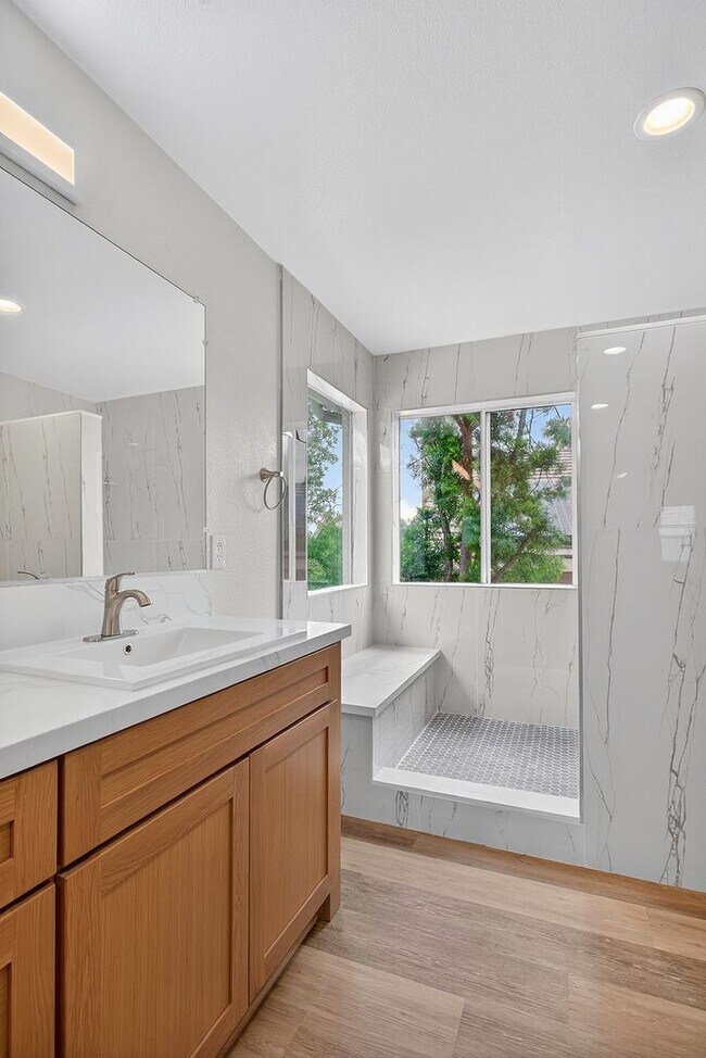 Building Photo - Most Desireable Neighborhood in Temecula  Eastridge by Redhawk