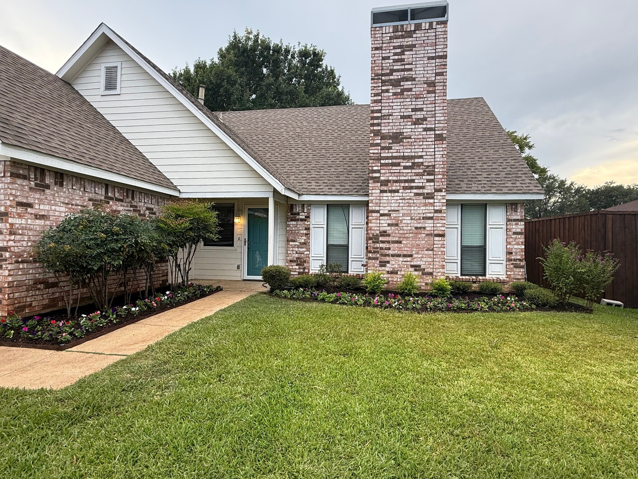 Building Photo - 4052 Pepperwood Dr