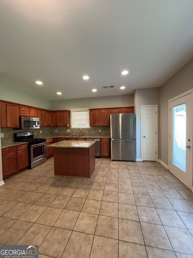 Building Photo - 3537 Harvest Ridge Ln NE