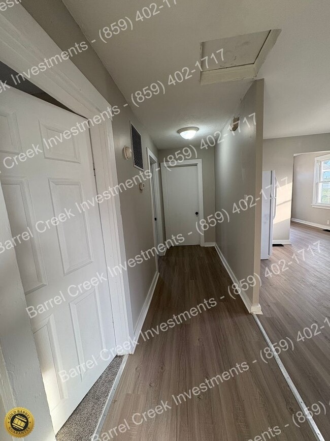 Building Photo - 2-Bed 1-Bath House + Garage