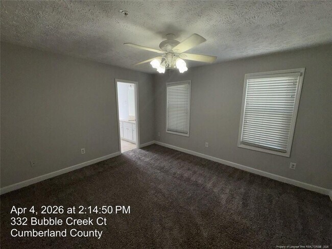 Building Photo - 332 Bubble Creek Ct