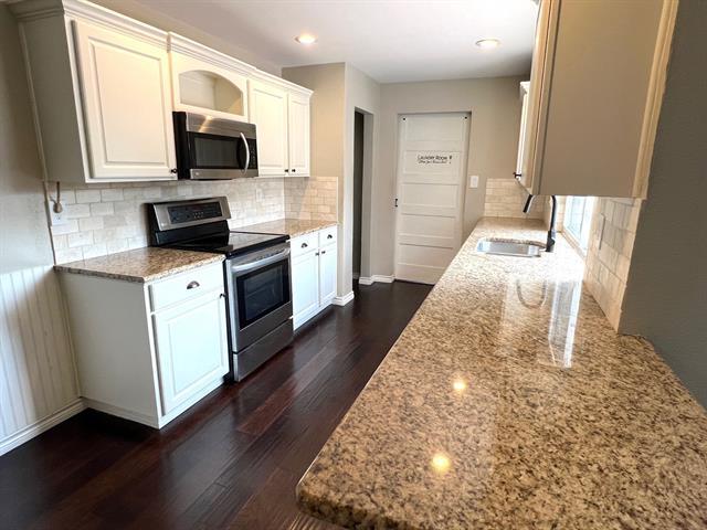 Building Photo - 1208 Crestwood Ct