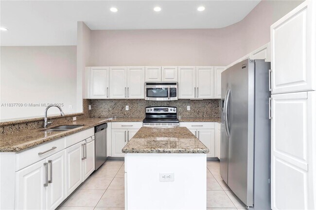 Building Photo - 2527 Eagle Run Dr