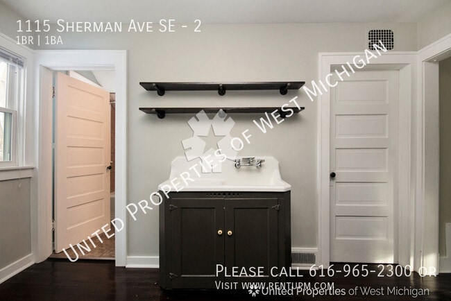 Building Photo - Available Now | Spacious One Bedroom Apart...