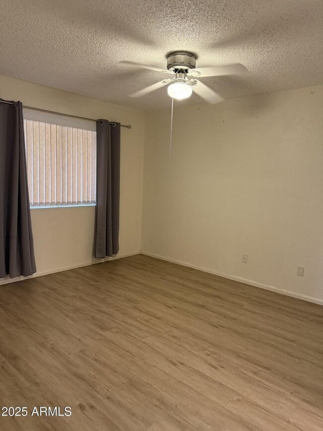 Building Photo - Newly renovated! 2 BED CONDO AT SOSSMAN & MAIN!