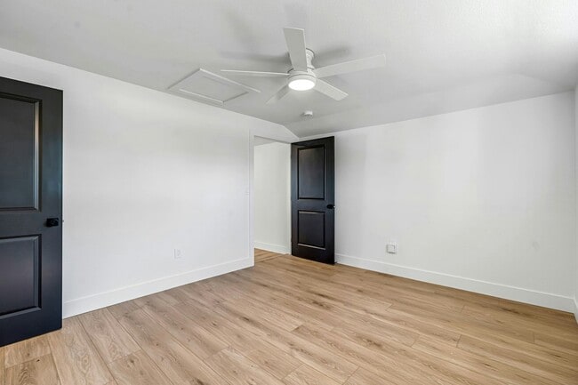 Building Photo - 406 Sierra Ave