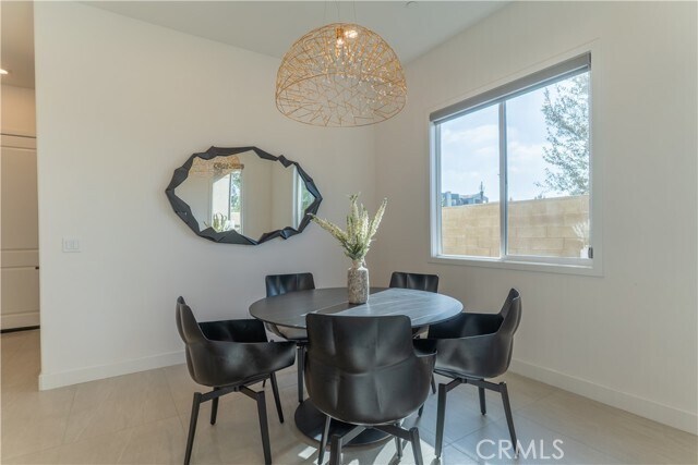 Building Photo - 301 Baluster
