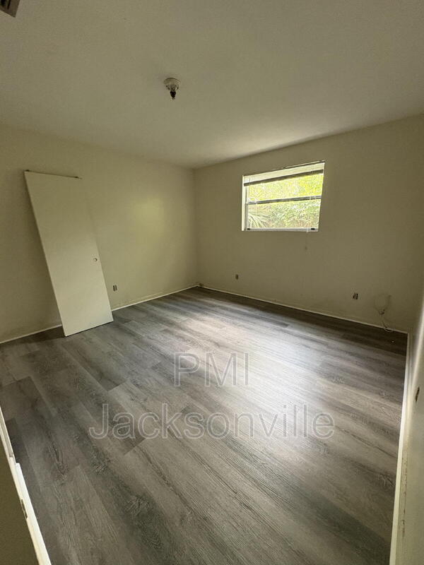 Building Photo - 5216 Seaboard Ave