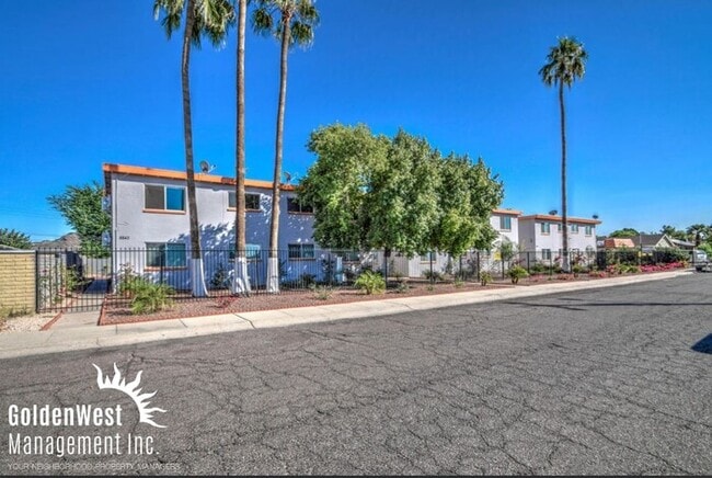 Building Photo - Charming 1Bdm 1Ba Apartment in Pineview Me...
