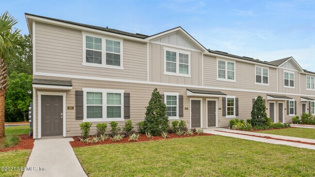 Building Photo - 8245 Watercourse Wy