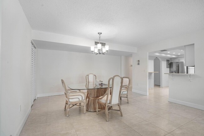Building Photo - 3460 S Ocean Blvd