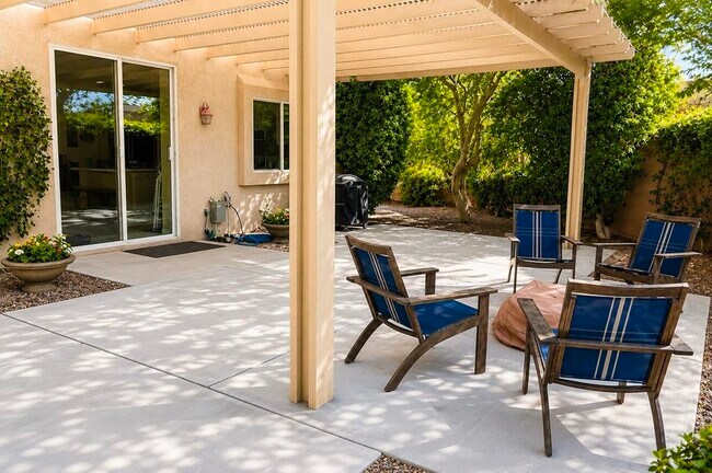 Building Photo - 90 Clavel Ct