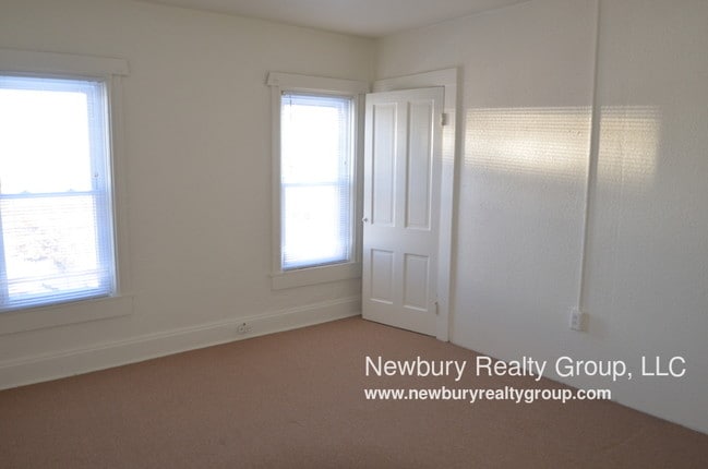 Building Photo - Barberry Court