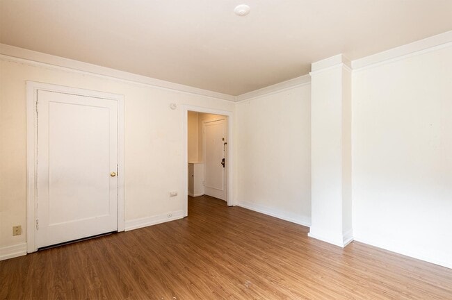 Interior Photo - The Davenport