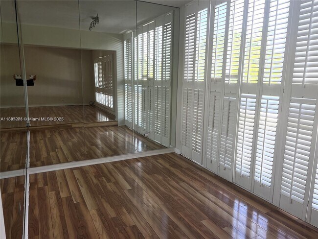 Building Photo - 9920 Collins Ave