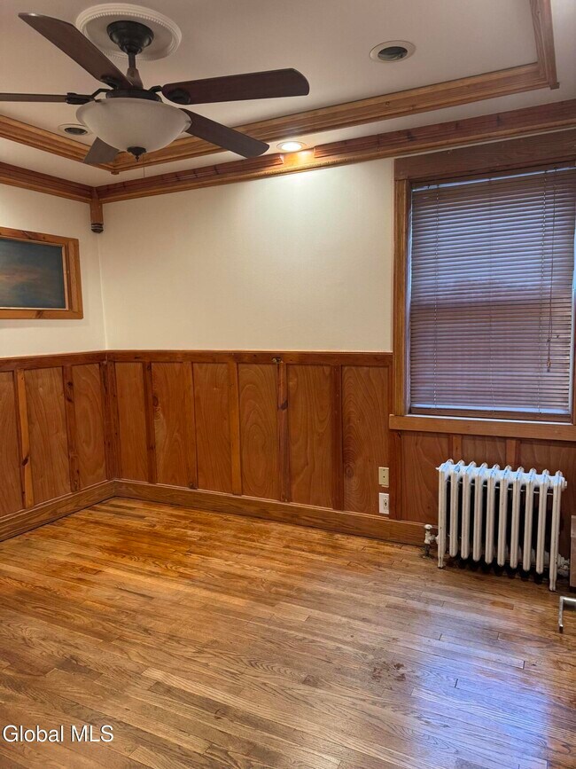 Building Photo - 147 Homestead Ave