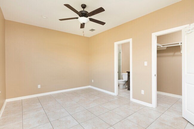 Building Photo - 1331 E Candor Dr