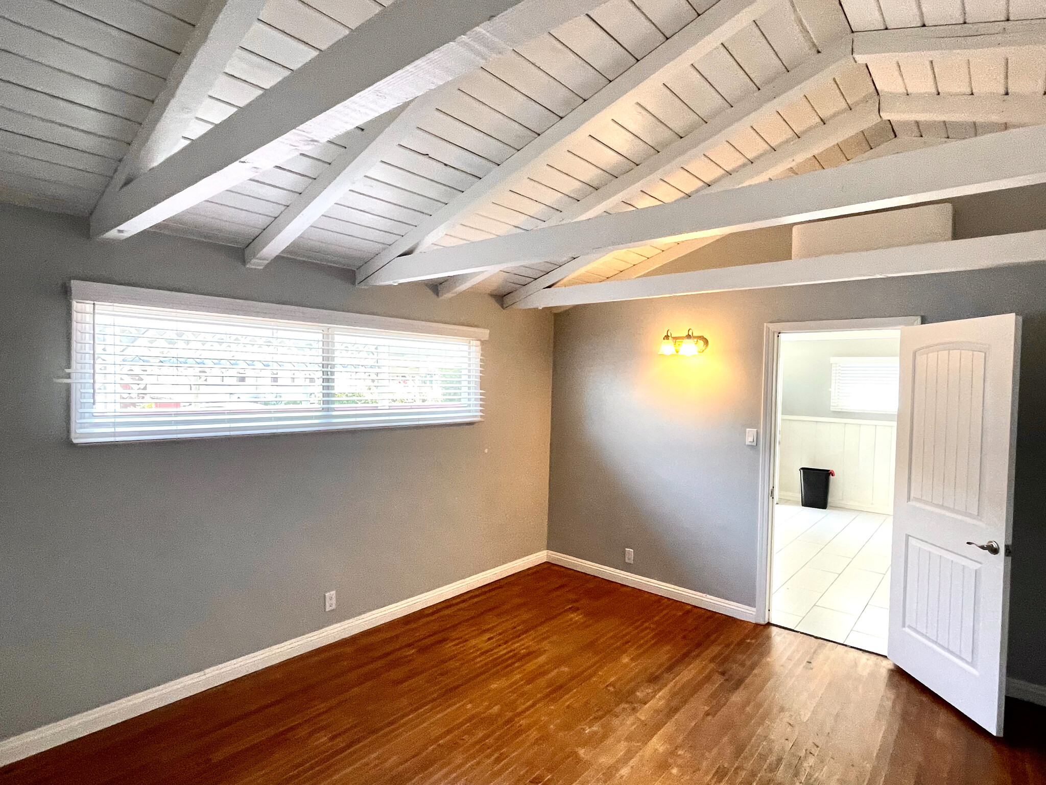 Building Photo - 4559 W 159th St