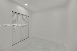 Building Photo - 536 NW 25th Ave