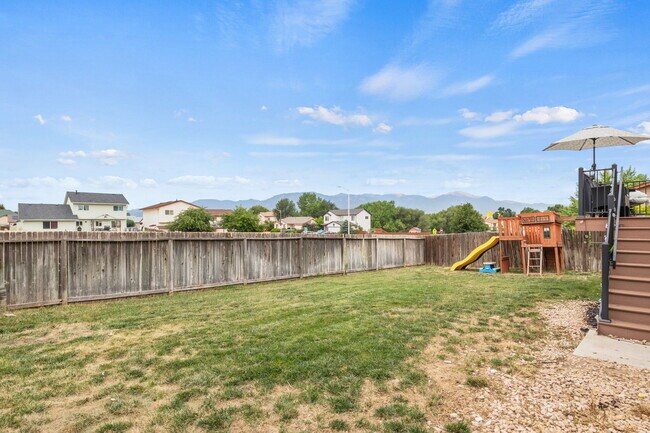 Building Photo - 770 Stargate Dr