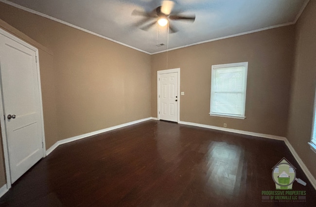 Building Photo - 43 Seyle St