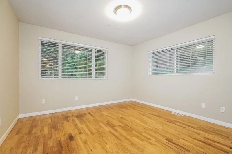 Building Photo - 23048-23016 16th Ave S