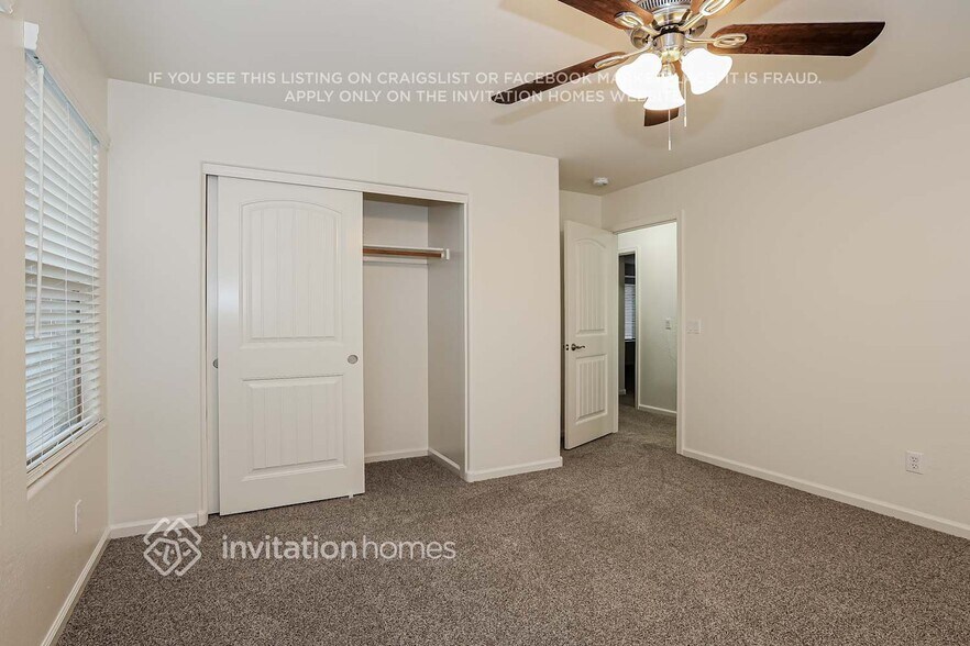 Building Photo - 1481 S Colt Dr