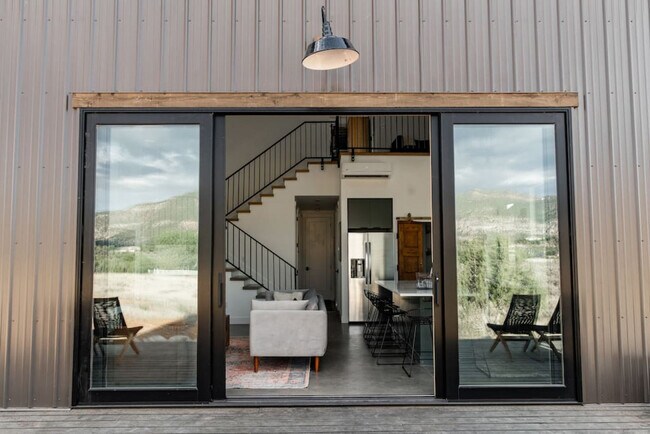 Building Photo - 2387 2500 E